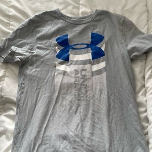 Boys under Armour t shirt size Med